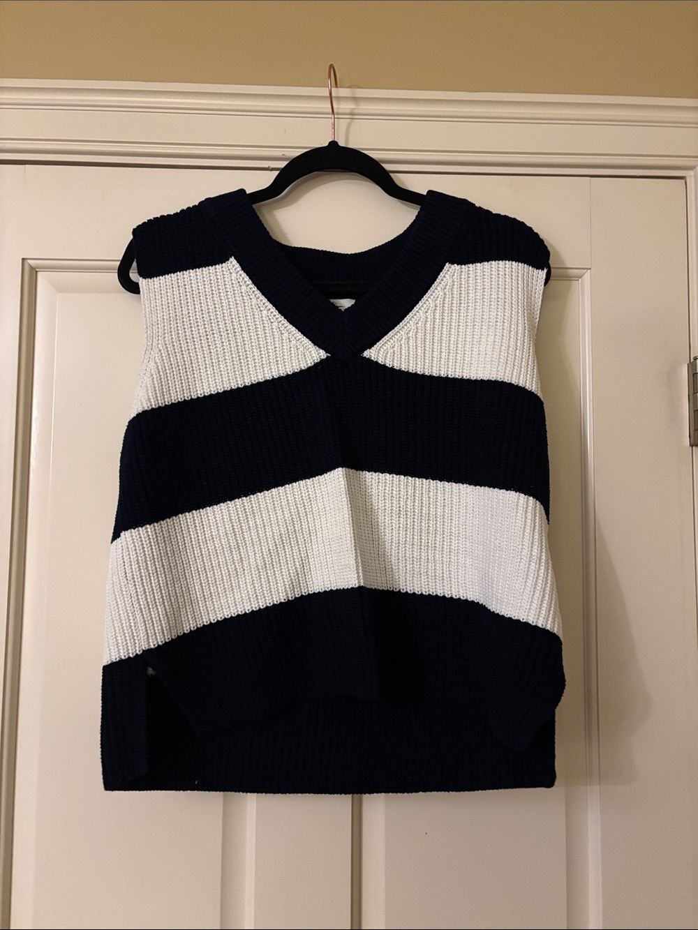 Striped V-Neck Knit Sweater Vest - Navy & White